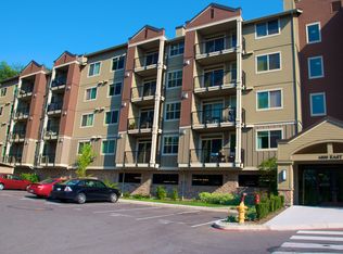 6800 132nd Pl SE UNIT E407, Newcastle, WA 98059