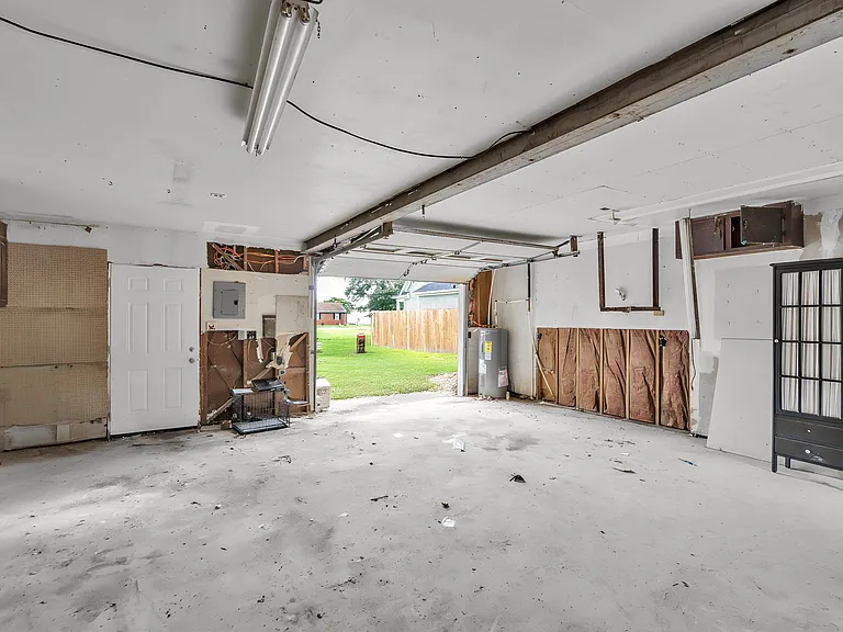 3521 Parr Ln — Photo 19