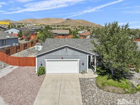 7487 Rembrandt Dr, Sun Valley, NV 89433