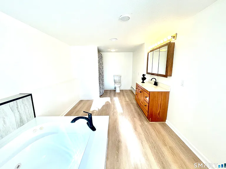 112 Woodbine St #1 — Photo 7