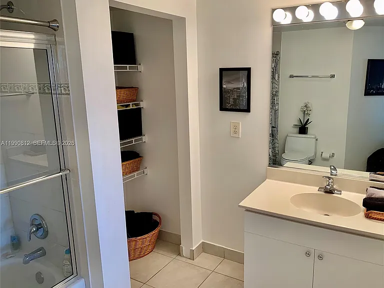 2105 Lavers Cir #501 — Photo 20