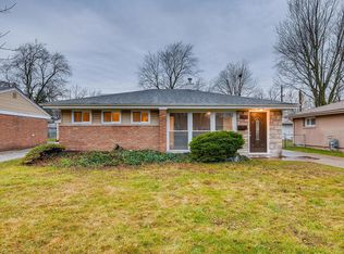17222 Greenbay Ave, Lansing, IL 60438