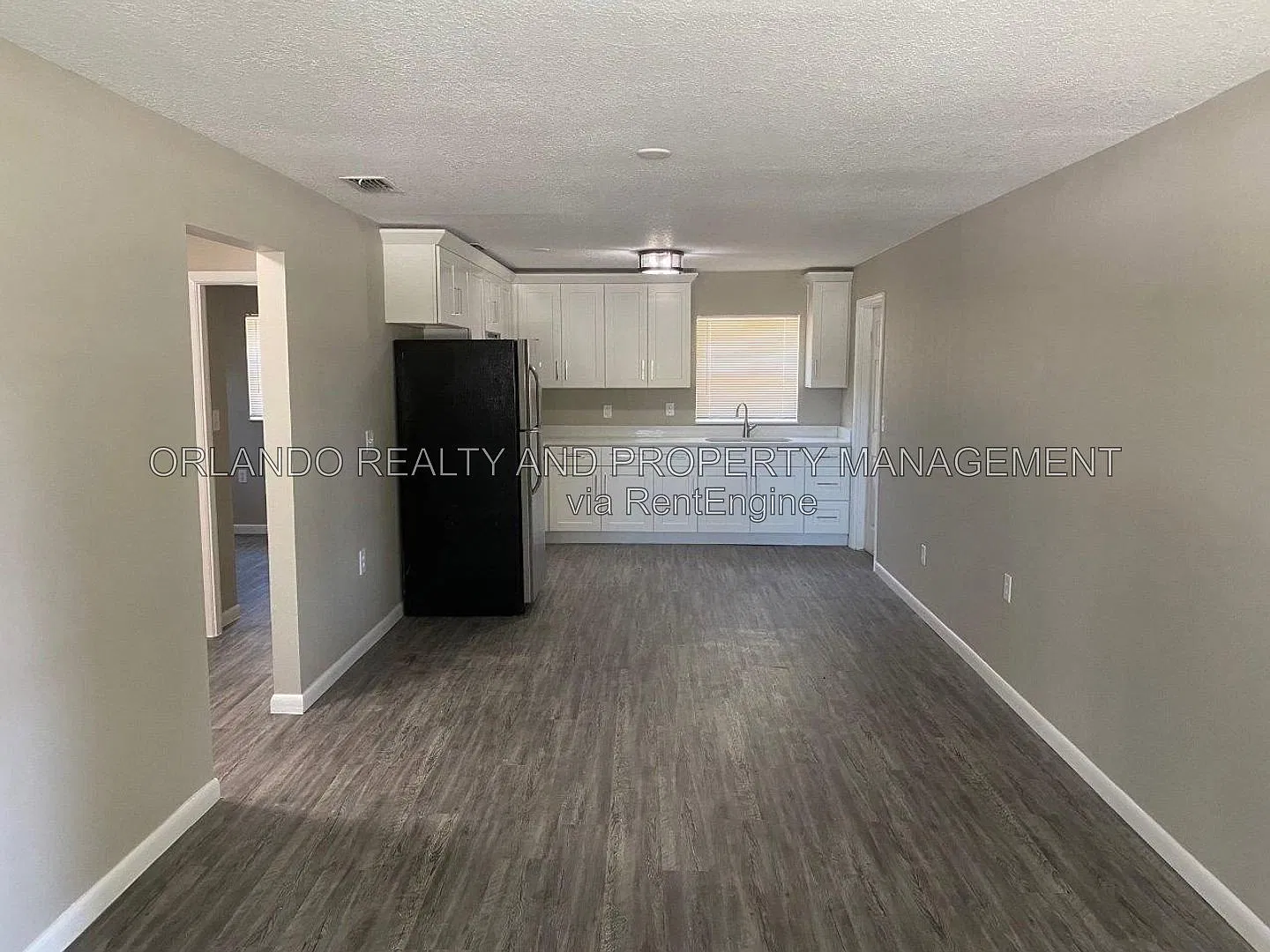 3 bed, 1.0 bath, 1150 sqft, $1,450 — Photo 3