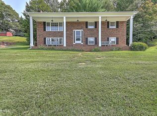 321 Summerville Rd, Kingsport, TN 37663