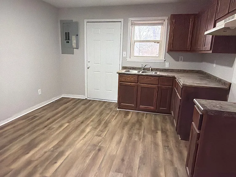 920 N Monroe Ave #2 — Photo 2