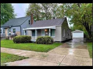 18738 Martin Rd, Roseville, MI 48066