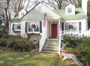 27 Walnut St, Greenville, SC 29607