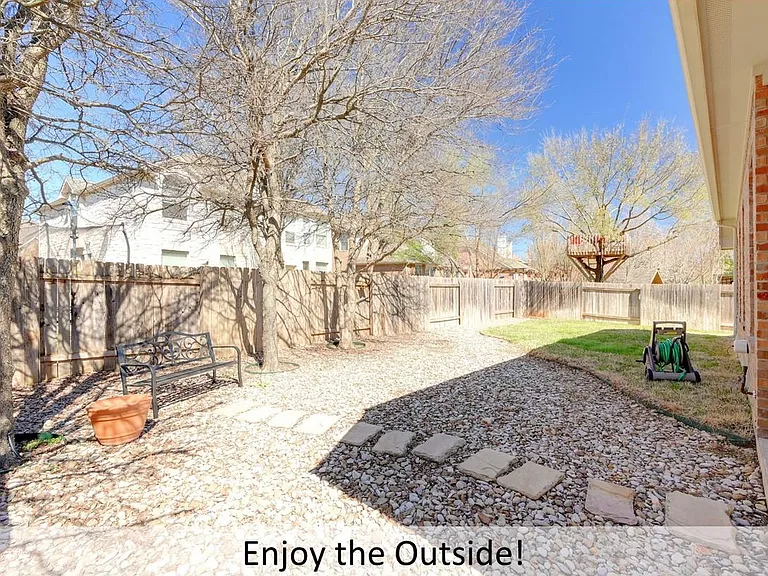 2605 Salorn Way — Photo 29