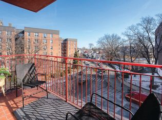 8402 143rd St APT 501, Jamaica, NY 11435
