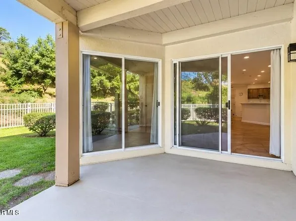 5805 Oak Bend Ln Unit 211, Oak Park, CA 91377