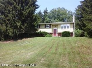 324 Old Barn Rd, Saylorsburg, PA 18353