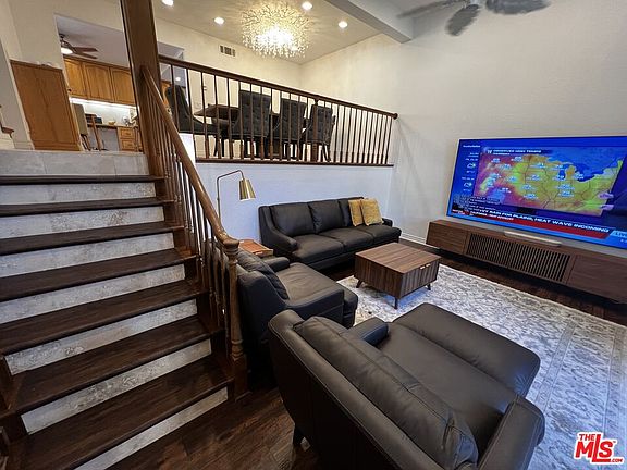 4th image of 7825 Seaglen Dr #34