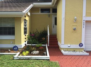 9591 SW 148th Ave, Miami, FL 33196