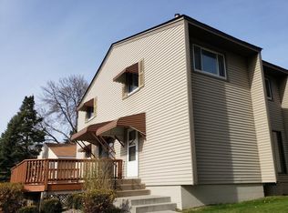 3444 Pilgrim Ln N, Plymouth, MN 55441