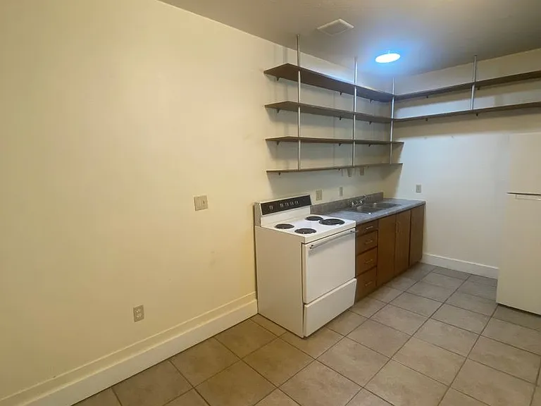 1207 W Washington St — Photo 64