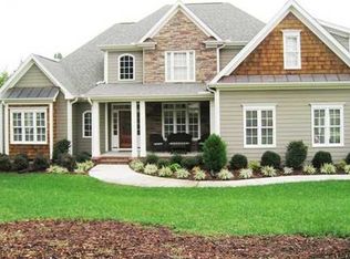 180 Rivers Edge Dr, Youngsville, NC 27596