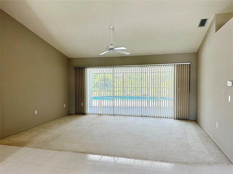 5024 Southern Pine Cir — Photo 16