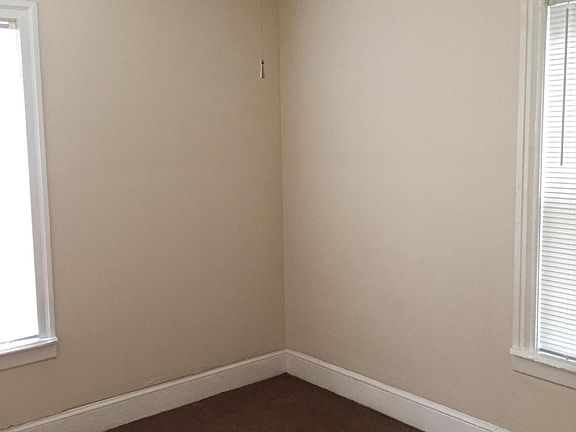 5th image of 58 Forest Ave Floor 1