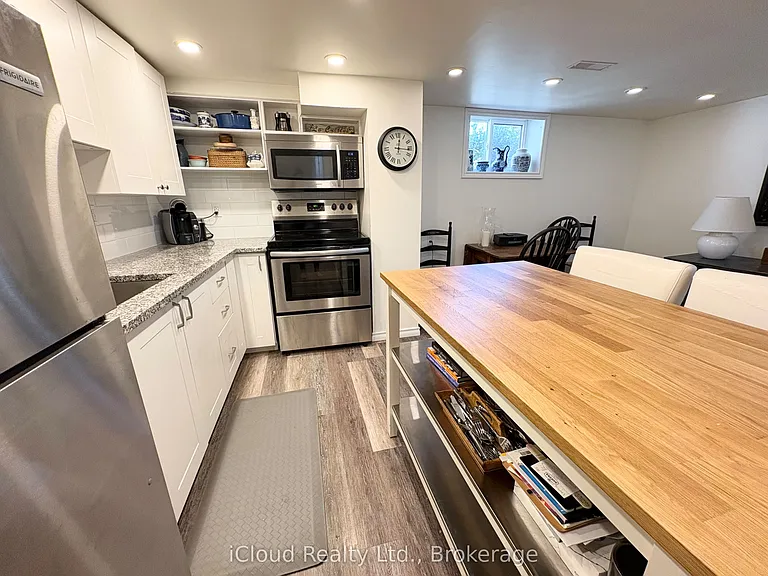 105 E 4th St — Photo 2