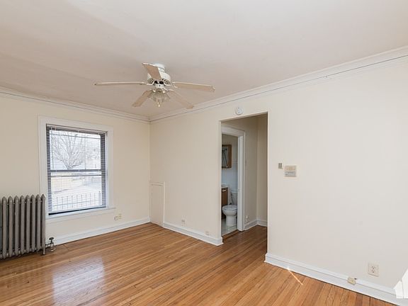 3rd image of 5945 N Paulina St #1W