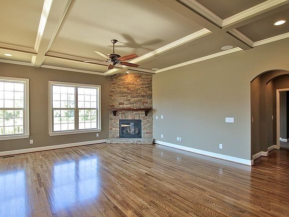 3rd image of 205 Valley Bend Dr