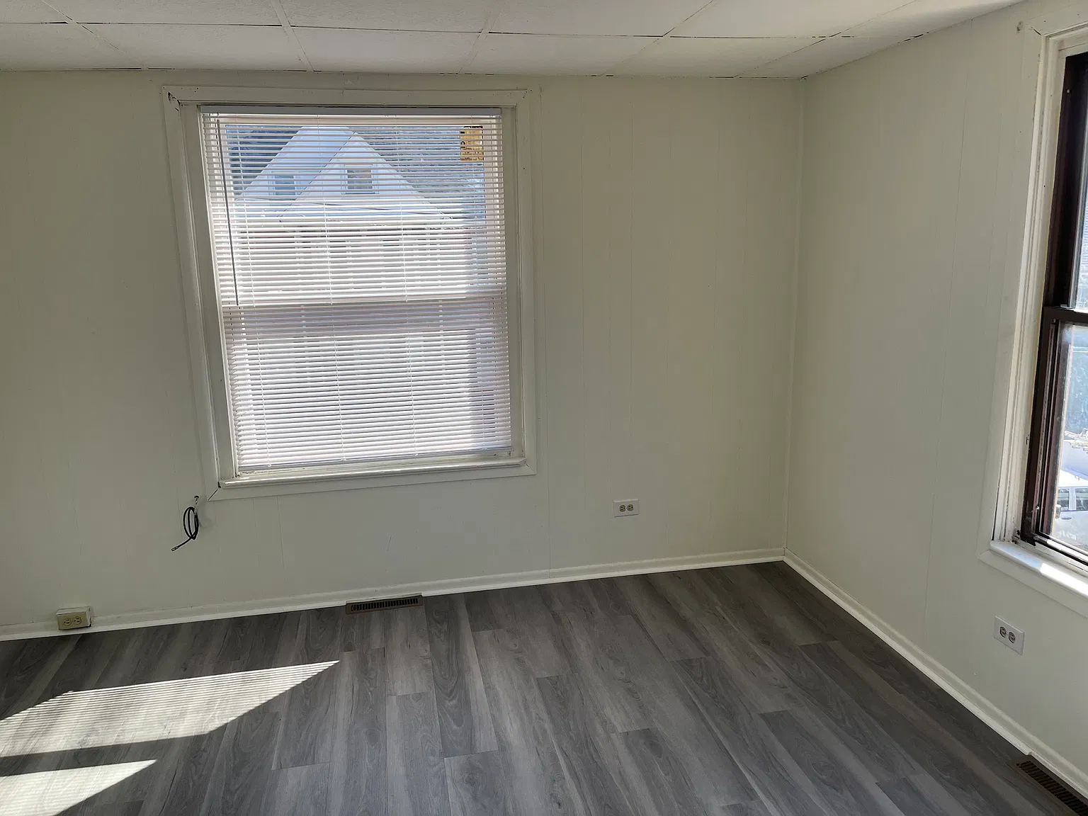 3 bed, 1500 sqft, $1,100 — Photo 3