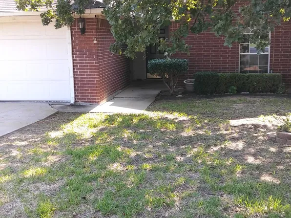 514 Oakcrest St, Lake Dallas, TX 75065