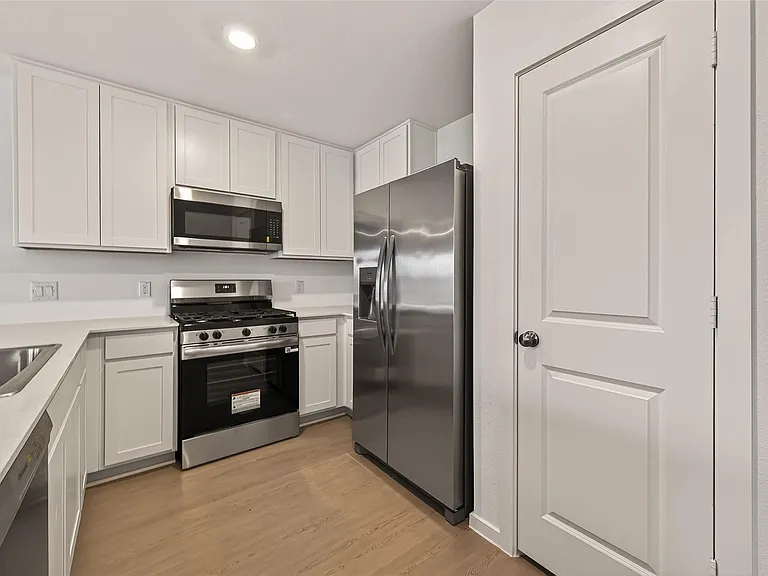2410 Cherry Ruby Dr — Photo 10