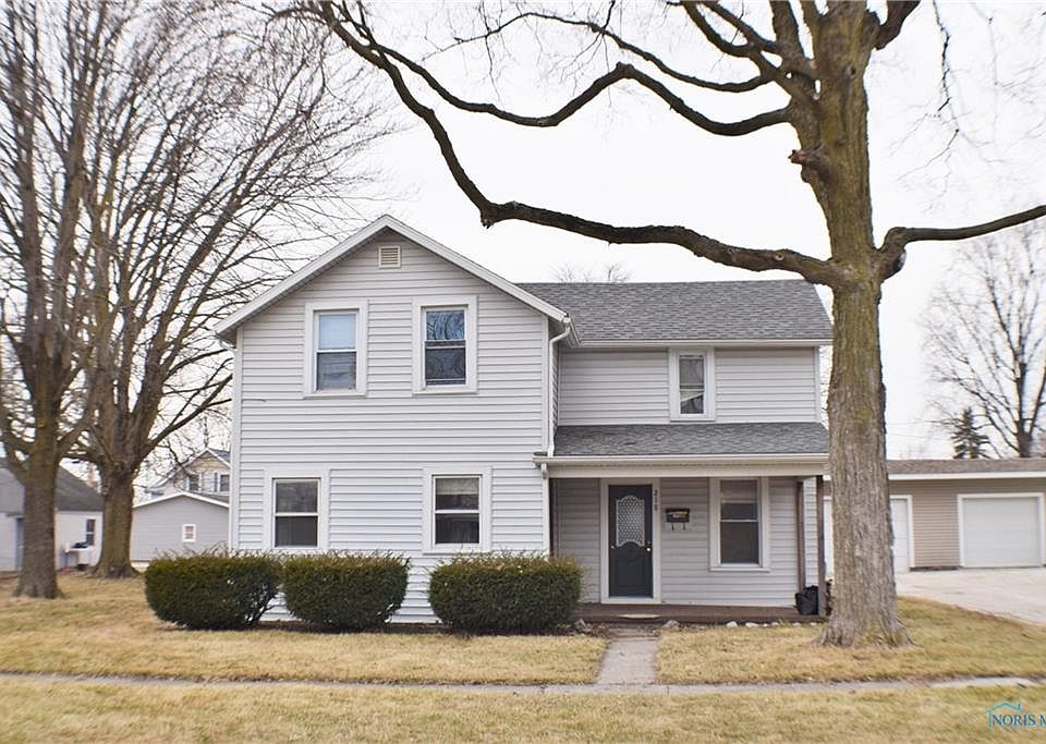 1st image of 218 N Perry St