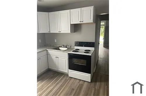 1461 Hazel St Photo 1