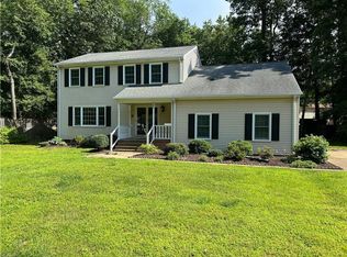 203 Kenmar Dr, Yorktown, VA 23692