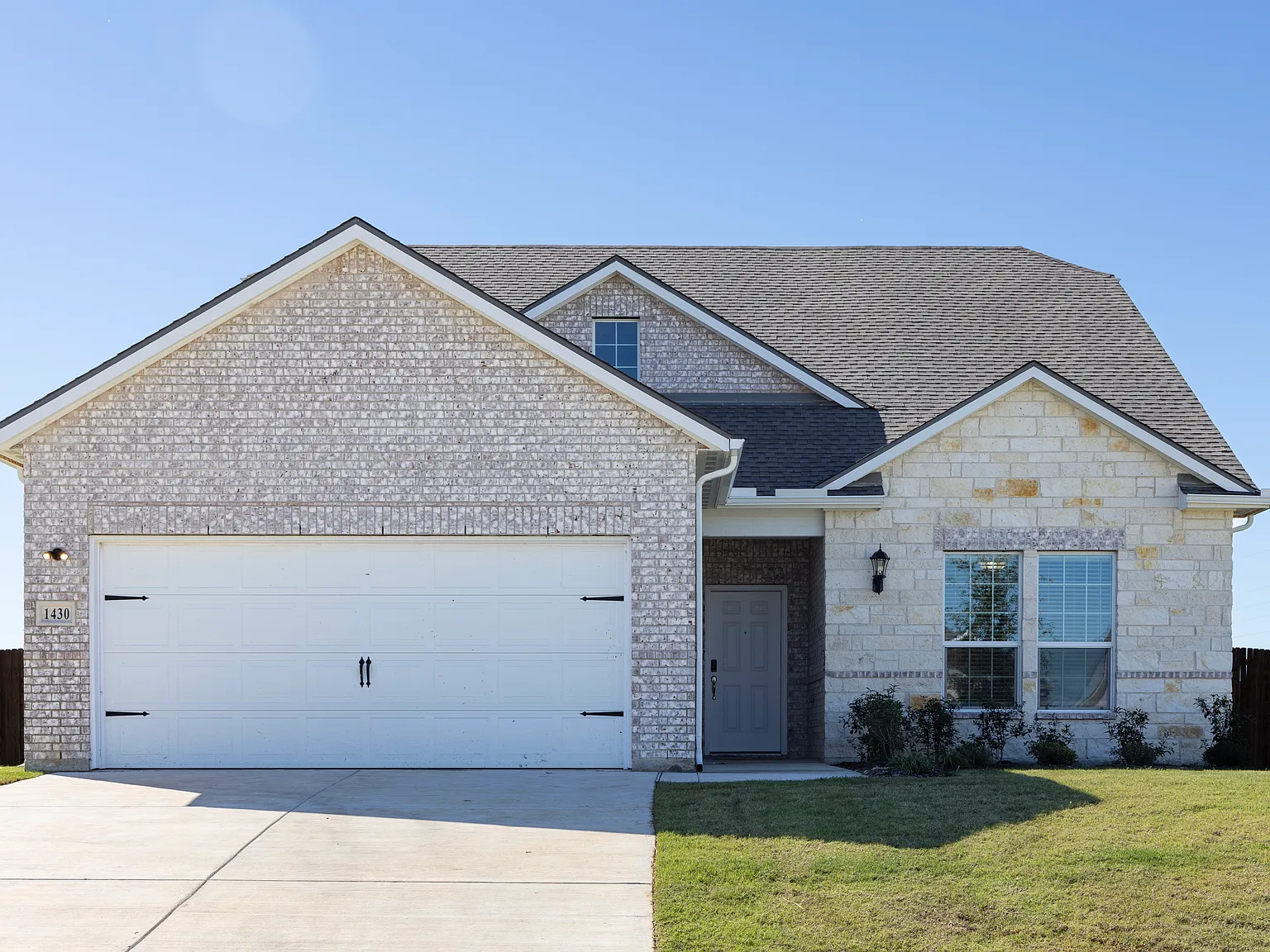 1430 Waterview Dr — Photo 1