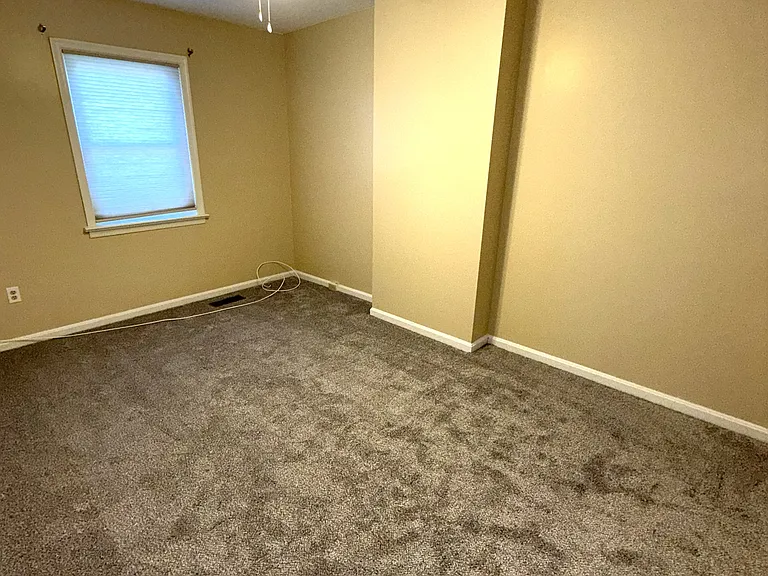 704 Allenview Dr — Photo 9