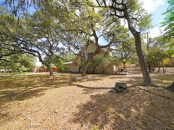 4th image of 1204 Antler Dr