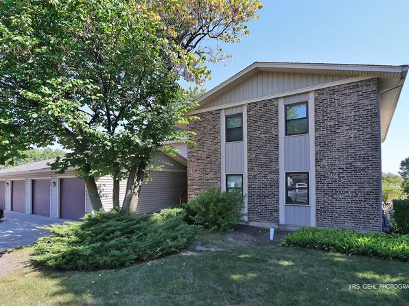 1370 Alpine Ct Unit A, Hanover Park, IL 60133