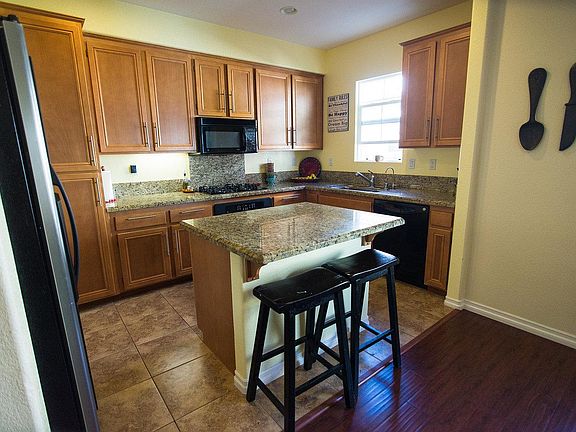 2nd image of 10513 Zenor Ln Unit 34