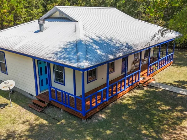 1175 Bilbo Rd, Lumberton, MS 39455