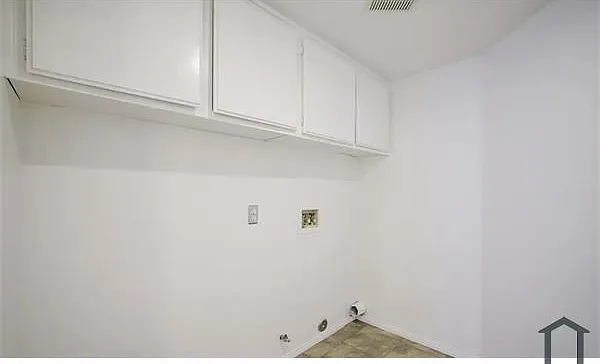 45308 Pickford Ave — Photo 10