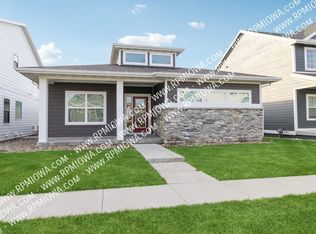 499 S Blue Stone Way, West Des Moines, IA 50266