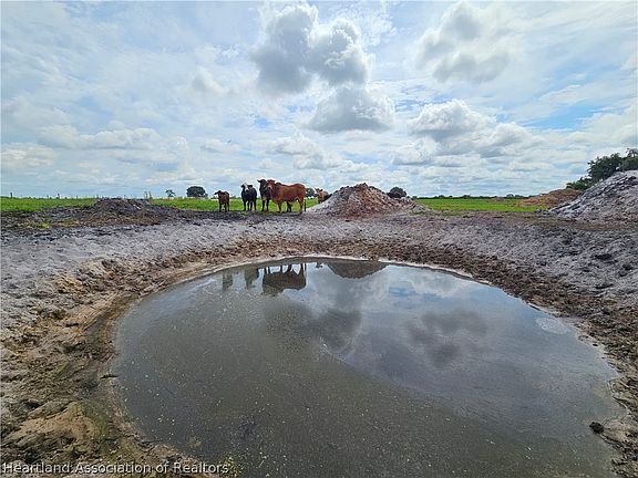 2nd image of 1013 Cattle Ranch Rd