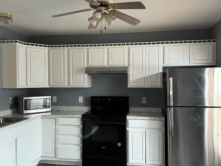 701 Green St — Photo 5