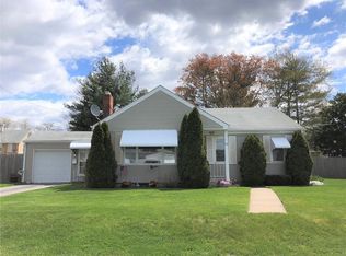 10 Langdon Ave, Pawtucket, RI 02861