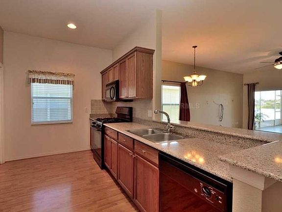 4th image of 9470 Leatherwood Ave