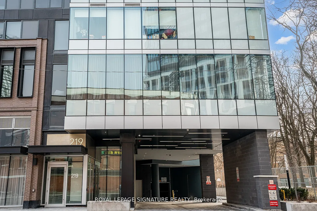 Building Photo - 219 Dundas St E #810