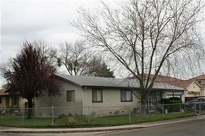 4901 Corona Way photo 1