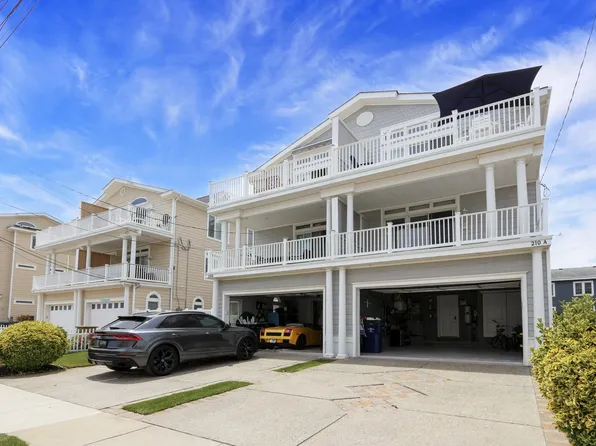 210 11th St N #A, Brigantine, NJ 08203