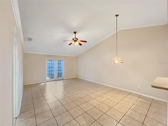 5th image of 2412 SE 17TH CIRCLE