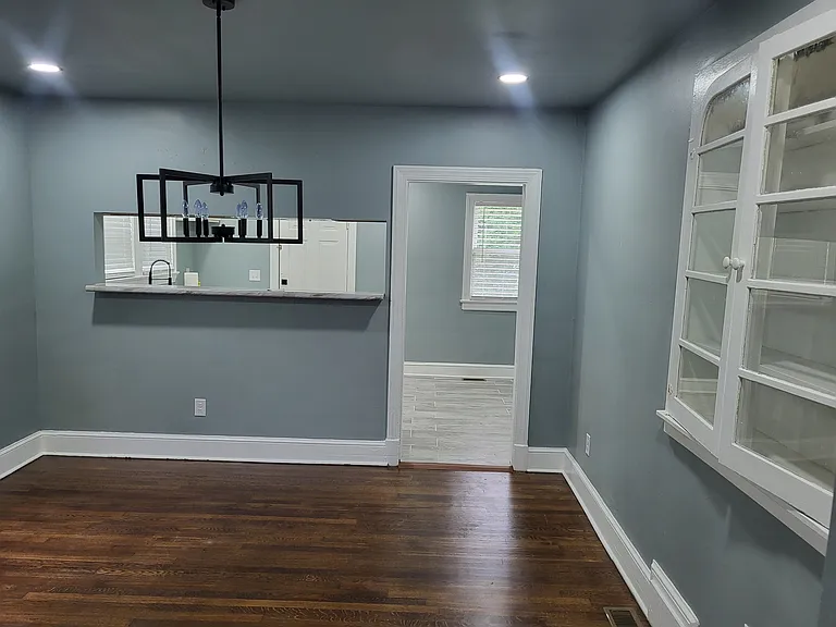 289 Marion Ave — Photo 17