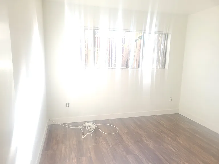 2402 S Shenandoah St #1 — Photo 7