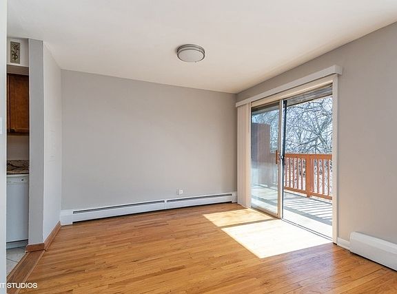 5th image of 758 Dempster St APT D206